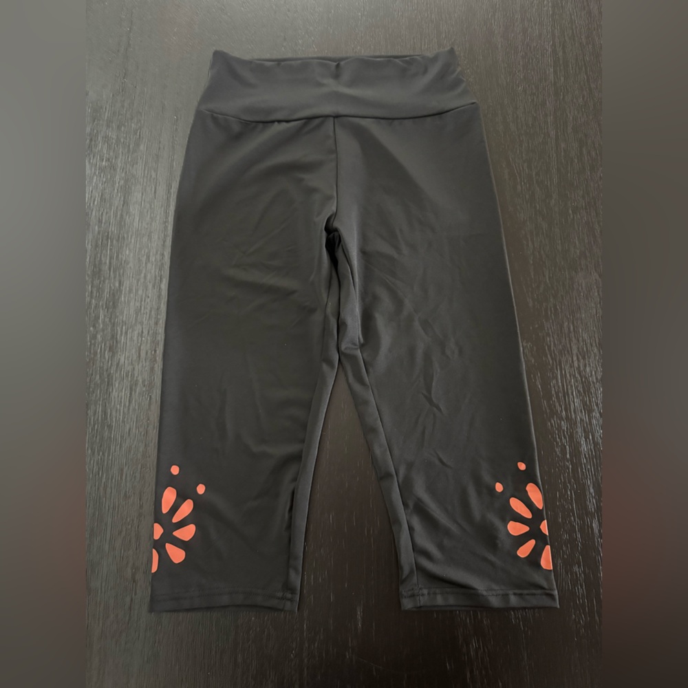 SHEIN Black Capris with Orange Floral Accents (NEW without Tags)